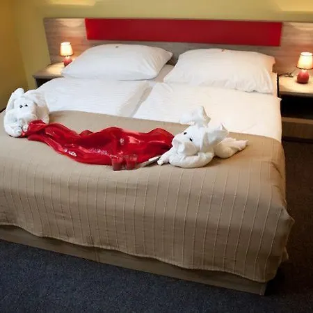 酒店 F团队酒店