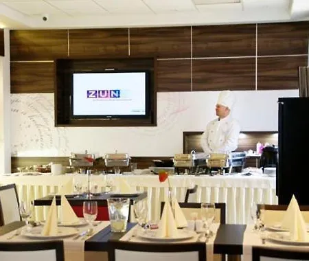 F团队酒店 酒店